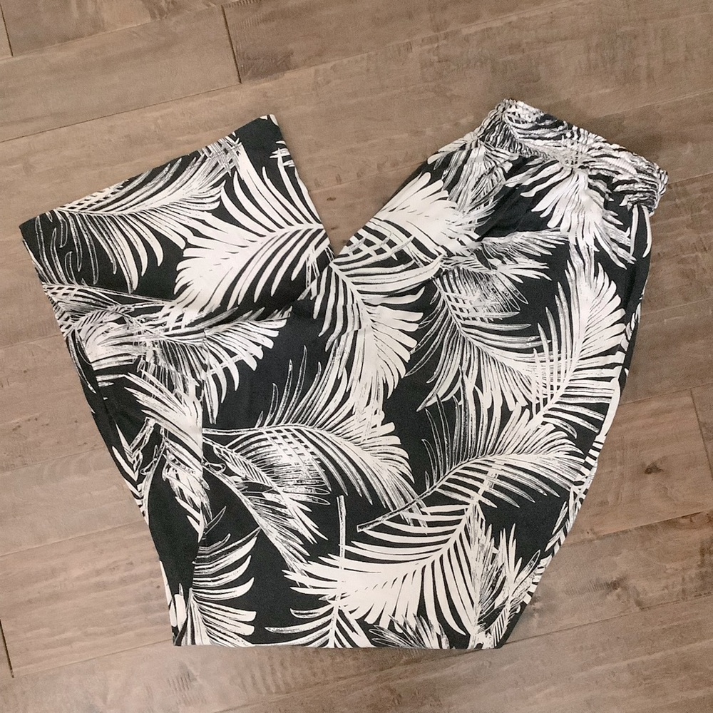P.J. Salvage Black and White Sleepwear Wide Leg Bottoms, Size 2X